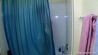 cumblast in the bath tub, so hot dude! 💦