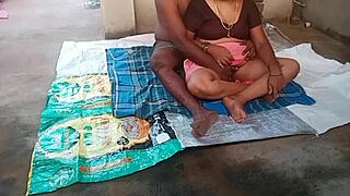 Desi Aunty Fucks Young Boy