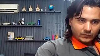 Watch me masturbate outdoors, do you like it?