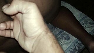 Pastor flagrado destruindo cuzinho virgem da crente