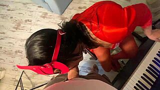 Milf sundal hisap dalam batang besar guru piano