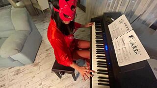 Milf Slut Deepthroats Huge Dick Of Piano Teacher