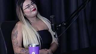 Penelope Blonde Bertatu Kerja Porn Mudah