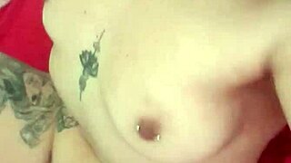 me toco mientras te miro, papi, uff