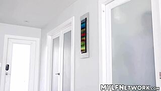 me follo a mi compañera de trabajo y me corro dentro de su apretado coño fat blowjob big cock boobs babe cute creampie chubby black cumshot