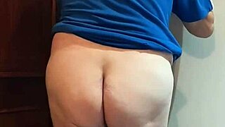 blackmailing brunette mom kari cachonda in sexmex video