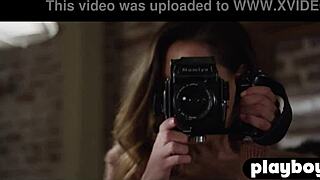 I love how this babe strips and poses naked, her sexy boddy exposed.