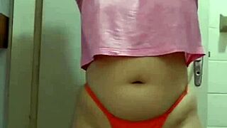 Exhibitionist Flashes Her Big Pussy Online for Pepeka