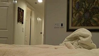 Scarlett Johnson prend anal en POV casting ! 😲