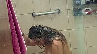 Curly Latina Influencer Caught Bathing in Solo Scene