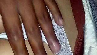 I am playing in Ecuador with hot skinny girl, flashing ass