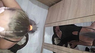 Filming cuckold sex in hotel!