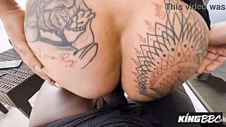 Is Gia Lovely's juicy bouncing on BBC kinky enough for you?