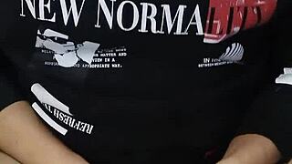 I's watching Chaturbate and moaning till I's shaking orgasm