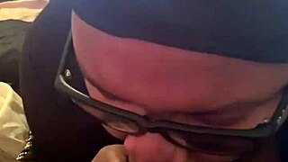 Baddie29 deepthroats monster cock in blowjob