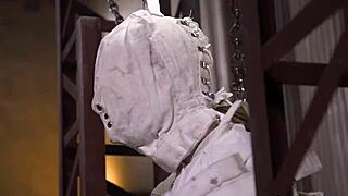 Sailor Luna gets anal fucked in extreme bondage 😈