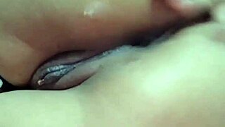 家で一人アナルディルドオナニーしちゃう