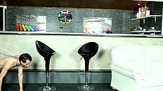 Her dominating fat ass needs to sit on my face for some mature femdom fun 😈