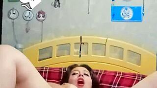 I masturbate for fun in doggystyle pose, showing young ass and saggy tits 😏