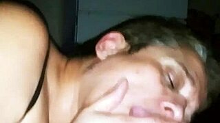 Momma's suckin' dat cock real good, ya know?