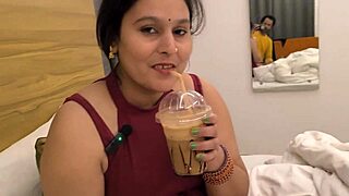 hardcore oyo hotel fuck with deep throat and pink pussy sucking! 😜