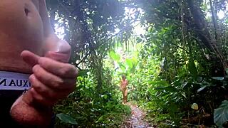 RISKY HANDJOB ON AFRICAN BABE IN PUBLIC BUS