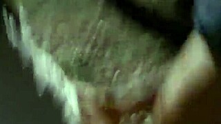 A safada me levou na pra�a da cidade pra ficar peladinha e tomar porra na boquinha