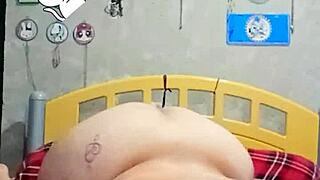 I masturbate for fun in doggystyle pose, showing young ass and saggy tits 😏