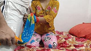 Indian desi girlfriend gets fucked outdoor and in hotel! 🌿