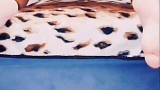 i'm doin double masturbaation and doggy style sex