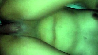 Mluvím o své jedinečně vypadající nadržené přítelkyni