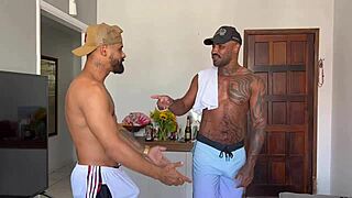 Vitor Guedes Catches Boyfriend