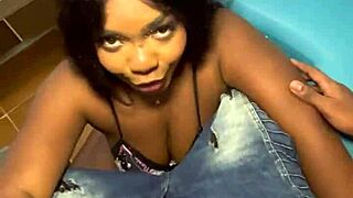 Colombian babe pays delivery guy with wild sex!