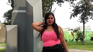 Cassandra, si pelacur besar pantat, sanggup buat apa saja untuk terkenal!