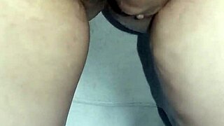 incinta flashes on toilet with bide fetish