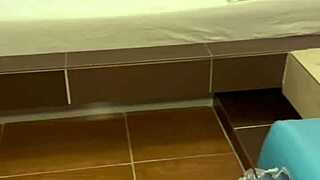 Colombian babe pays delivery guy with wild sex!