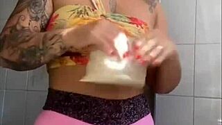 Showing Swollen Pussy On Live Stream?