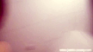 เฮ้ย อยากเห็นการเย็ดลึกกับสาวสวย 18+ คนนี้ไหม?