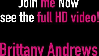 Jeg fylder min saftige fisse og røv med dildo