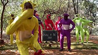 I hjertet av Afrika slipper svarte kukker løs ville lidenskaper 19. juli, Nexus bringer afros deslechados med intens action