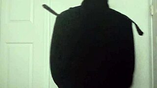 Detailed Guide to Stretching Arms During Exercise Routine Demonstration