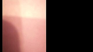 Cewek Indonesia Ragu Sebelum Nyelonong Pulang buat Seks