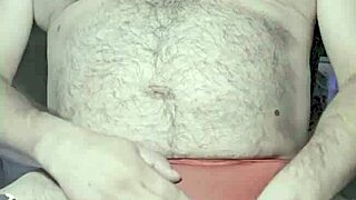 Ezsosa shares bedroom flashing update with curvy exhibitionist style