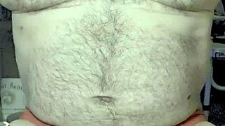 Ezsosa shares bedroom flashing update with curvy exhibitionist style