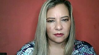 five mexican mommies are chatting, what a great group we are