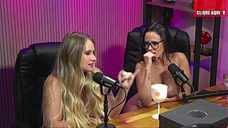 Morena safada chupando as amigas