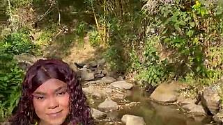 ayudo a desconocida y ella quería ir al bosque a tener sexo conmigo y casi nos descubren