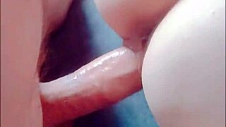 Rough homemade sex on the bed, milf couple contrasts softly