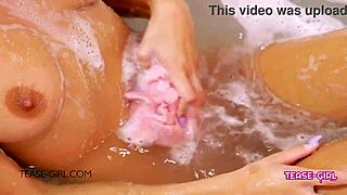 Sexy college student in casting interview shows off perfect body