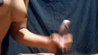 Little Sister Gives Handjob Until Cum Flowers In Homemade Creampie Scene